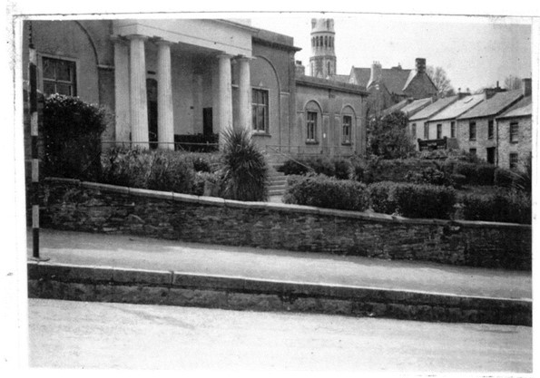 Black and white image of a building