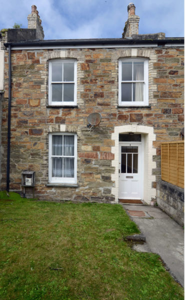 4 Windsor Cottages, off Berry Road, Newquay, TR7 1AP