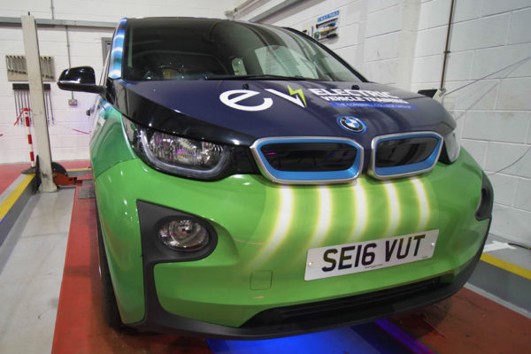 Businesses urged to grasp growth opportunity at electric vehicle event
