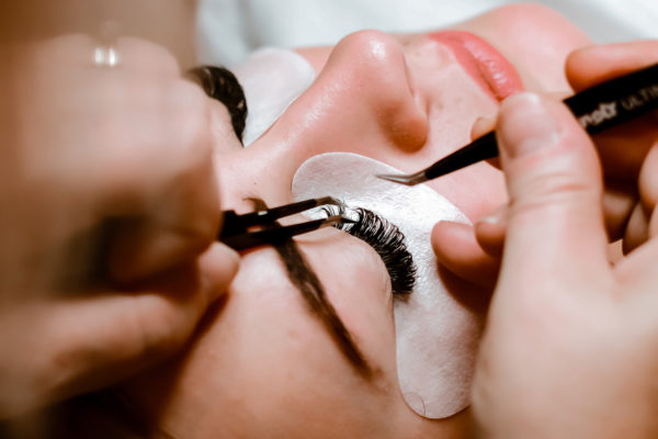 Provide Eyelash and Brow Treatments