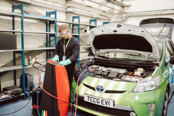 Electric/Hybrid Vehicle system repair and replacement Level 3 Award